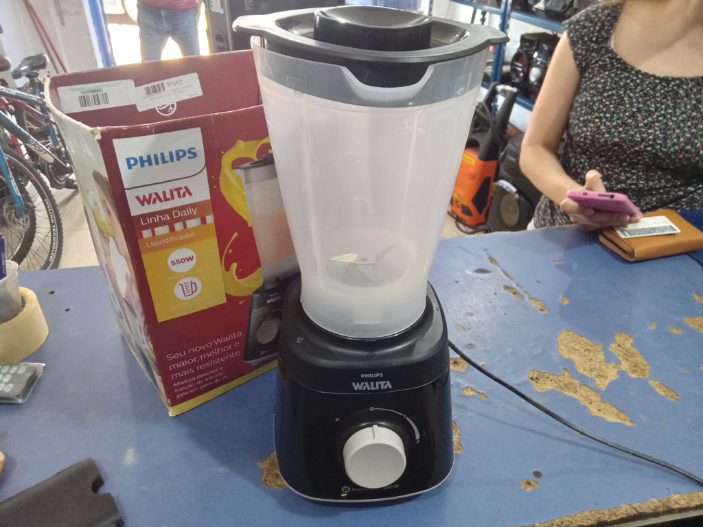 Licuadora Marca Philips Modelo Walita Velocidades Usado En Buen Estado Acc Jarra Y Tapa De Plastico Caja