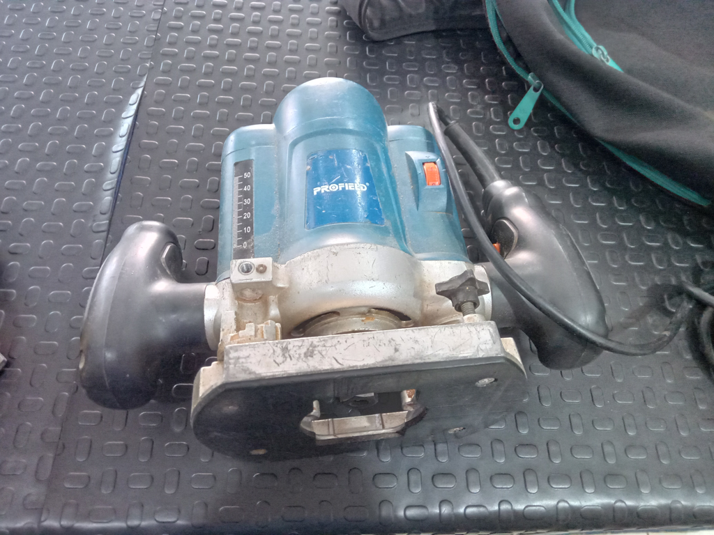 Fresadora Marca Profield Modelo Electri Router Usado En Buen Estado Acc No Tiene