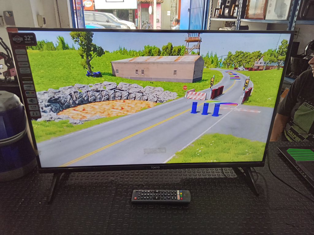 Televisor Led Smart De 32 '' Marca Tokyo Modelo Tvtokhf32wb Con Control Usado En Buen Estado Acc Patitas