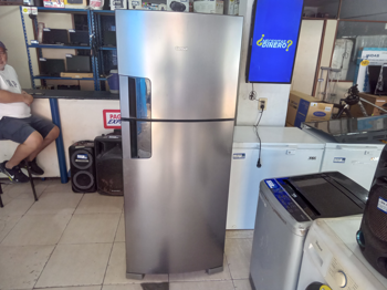 Heladera Marca Consul Modelo Crm50hkduw Usado En Buen Estado Litros 438 Acc Vergdulera Parrilas De Vidrio Porta Vaso Y HuevoRueditas De TransporteHielera