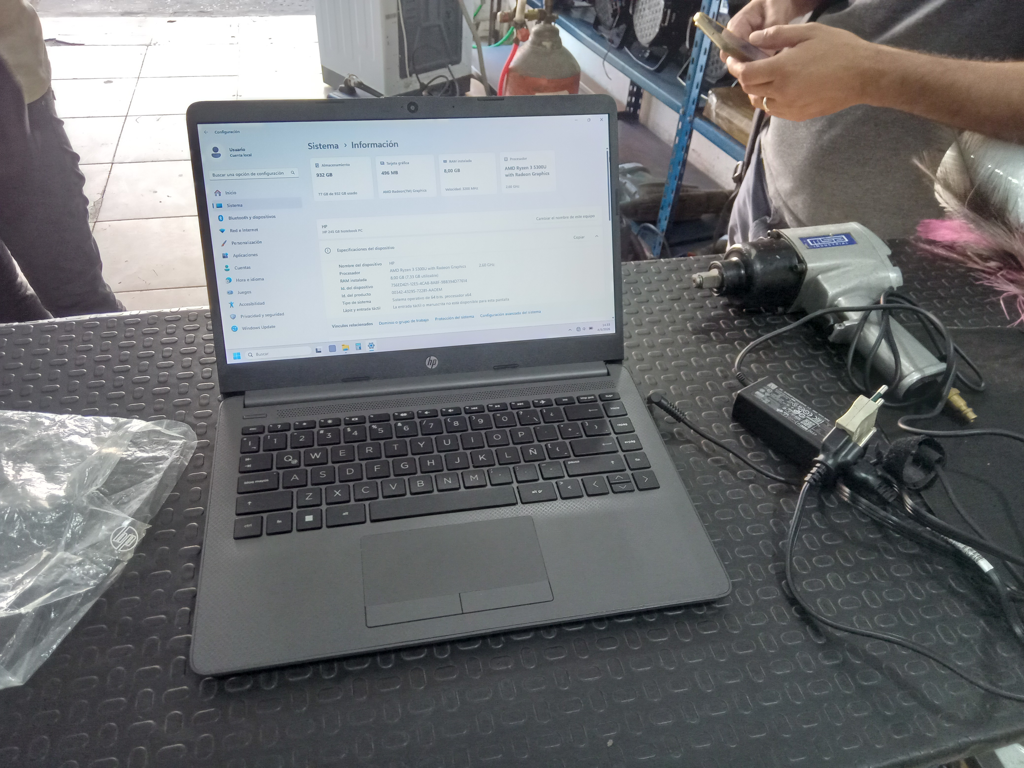 Notebook Marca Hp Modelo Rtl8821ce Procesador Ryzen 3 Memoria Ram 8 Gb Disco Duro 930 Gb Generacion 5 Acc Pan Talla De 14