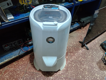 Centrifugadora Marca Wanke Modelo Cwin100 Usado En Buen Estado Acc No Tiene
