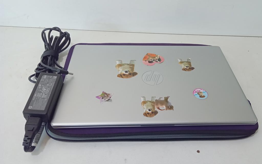 Notebook Marca Hp Modelo Rtl8851b Procesador I3 Memoria Ram 8 Gb Disco Duro 260 Gb Generacion 3 Acc Pantalla De 15.6Teclado NumericoEstuche