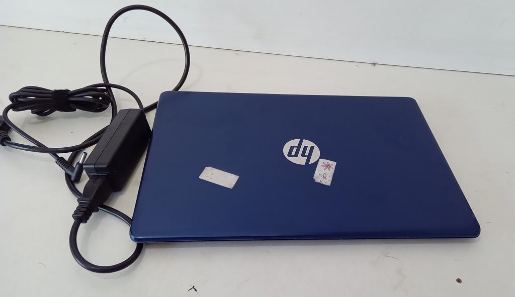 Notebook Marca Hp Modelo 14-Ax100la Procesador Celeron Memoria Ram 4 Gb Disco Duro 118 Gb Generacion 4 Acc Pantalla De 14