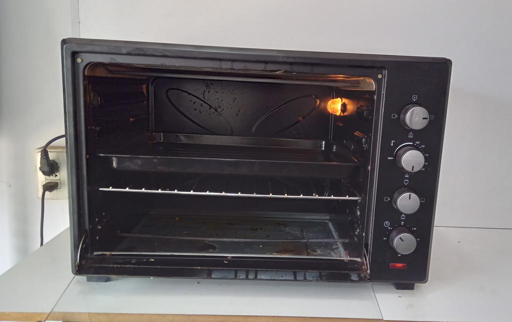 Horno Marca Jam Litros 60 Modelo Jam-Dn60e-Rml Usado En Buen Estado Acc BandejaParrilla
