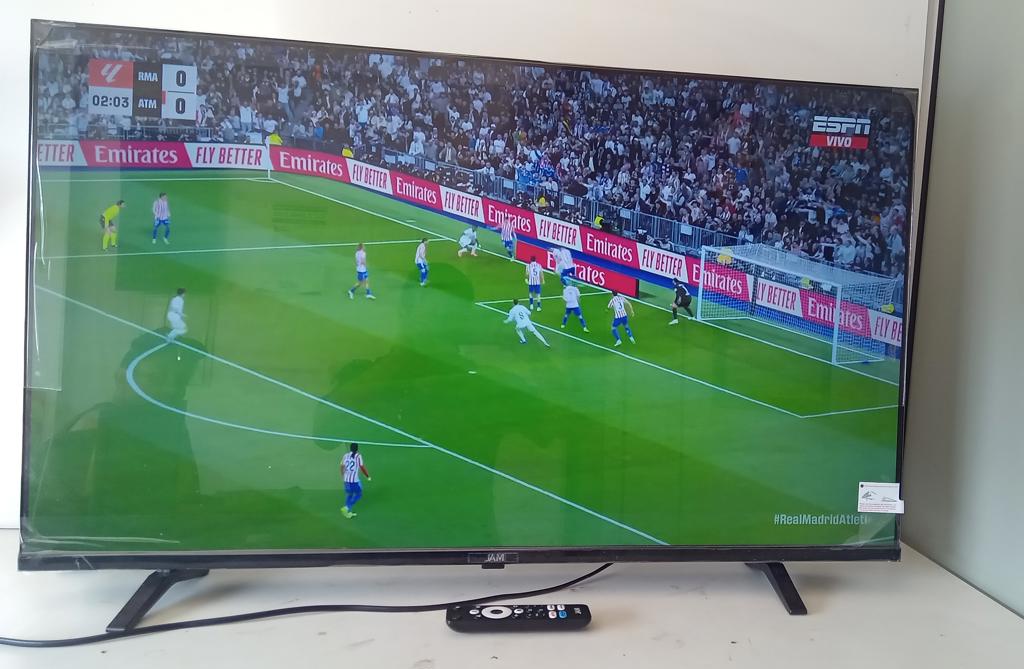 Televisor Led Smart De 43 '' Marca Jam Modelo Gtm5ultra-43gfsa Con Control Usado En Buen Estado Acc 2 PatotasCable Corriente
