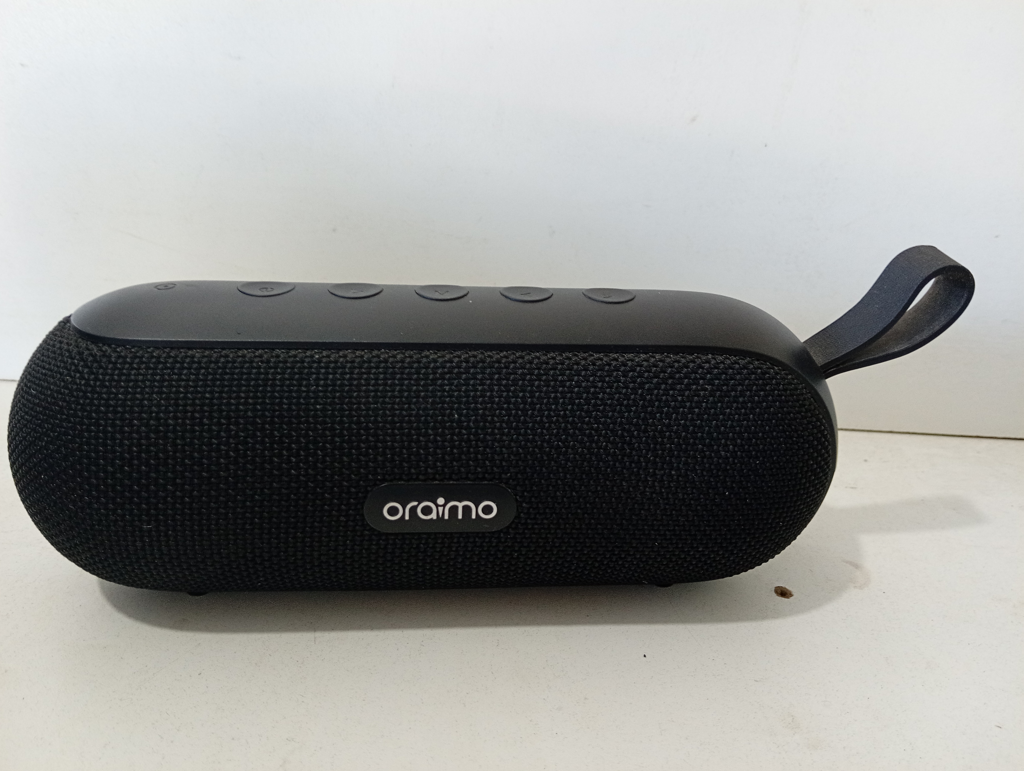 Parlante Portatil Marca Oraimo Modelo Obs-52d Usado En Buen Estado Con No Tiene Acc No Tiene