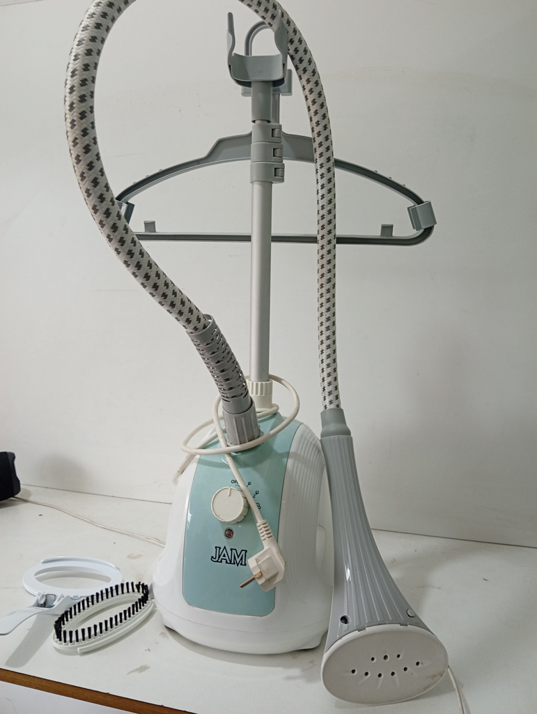 Plancha Electrica Marca Jam Modelo My-Gj15b2w Usado En Buen Estado Acc PerchaSujetador De RopasDos CabezalesManguera PrincipalDeposito De Agua