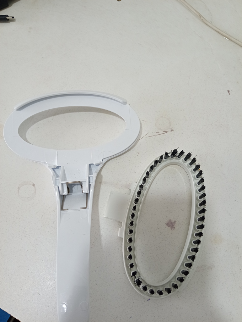 Foto 2 de Plancha Electrica Marca Jam Modelo My-Gj15b2w Usado En Buen Estado Acc PerchaSujetador De RopasDos CabezalesManguera PrincipalDeposito De Agua