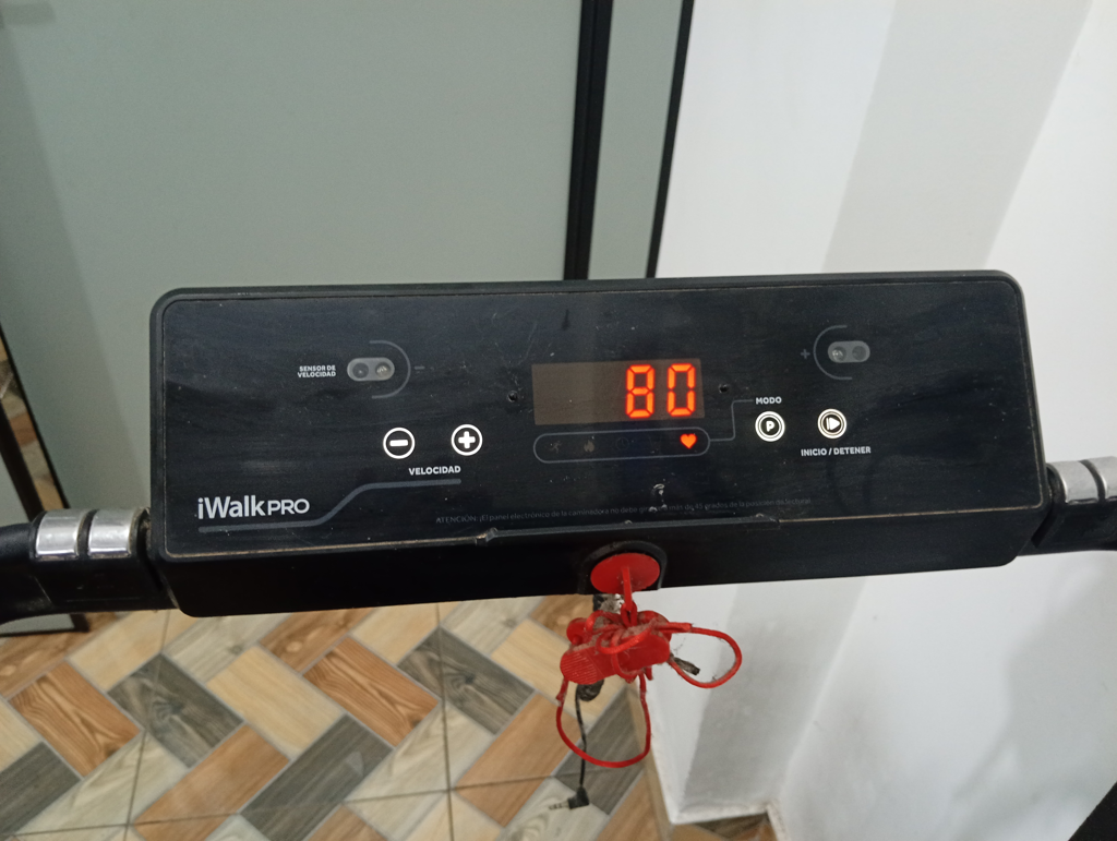 Foto 3 de Cinta Para Caminar Marca Iwalk Pro Modelo Ip500 Usado En Buen Estado Acc Manijas Para AtajarseLlave MagneticaPantalla Digital