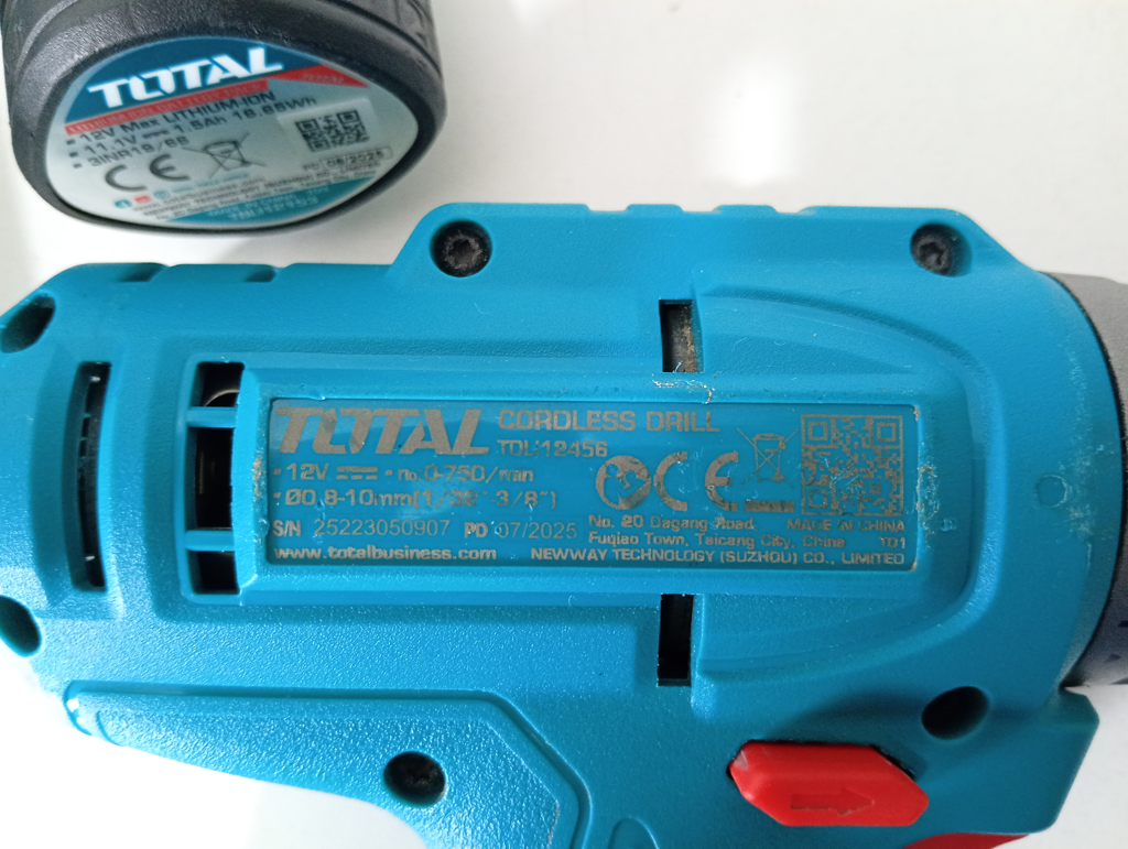 Foto 3 de Destornillador Electrico Marca Total Modelo Tdl12456 Usado En Buen Estado Acc Una Bateria