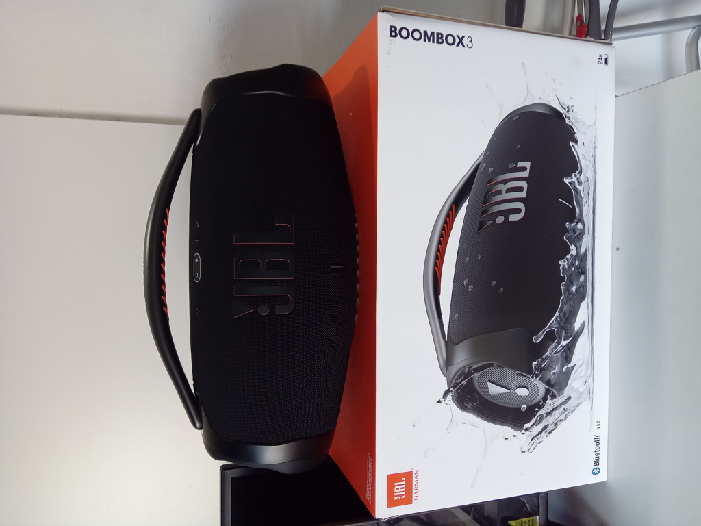 Parlante Portatil Marca Jbl Modelo Boombox 3 Acc CargadorCaja