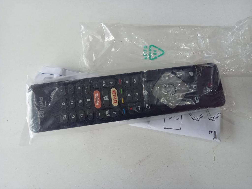 Foto 2 de Televisor Led Smart De 50 '' Marca Phillips Modelo 50pud6654/55 Con Control Usado En Buen Estado Acc PatitasEn CajaManual