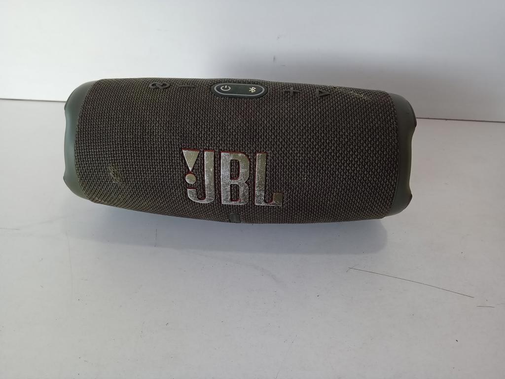 Speaker Potencia Watts No Tiene Marca Jbl Sin Control Modelo Charge 5 Usado Con Desgaste Sin Caja Acc No Tiene