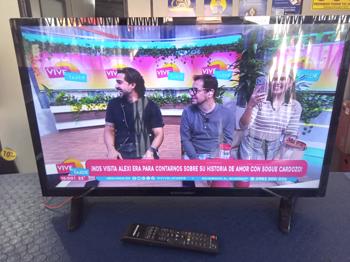 Televisor Led Convencional De 32 '' Marca Electrostar Modelo Estl3203 Usado-En-Buen-Estado Sin Control Sin Caja Acc Patita