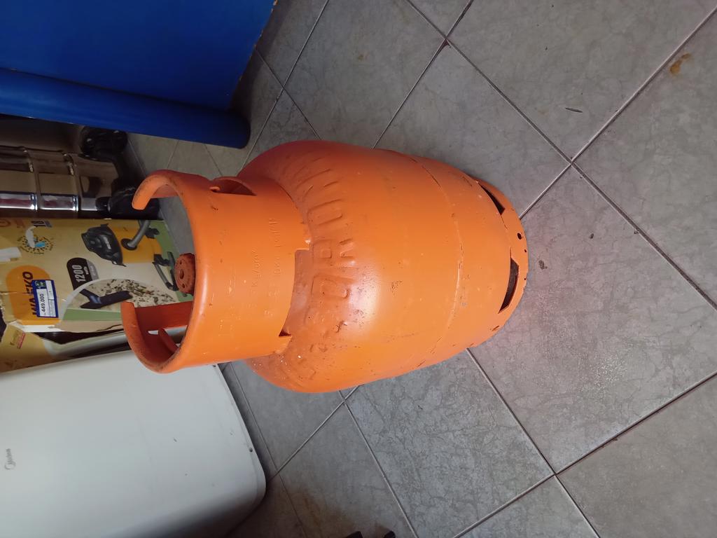 Garrafa Cap 10 Kg. Marca Energy Gas Usado En Buen Estado Color Naranja Acc No Tiene