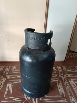 Garrafa Cap 10 Kg. Marca Yacyreta Usado En Buen Estado Color Negro Acc S/A