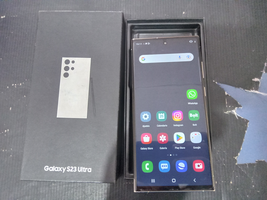 Celular Marca Samsung Modelo S 23 Ultra Memoria Ram 8 Gb Almacenamiento Interno 512 Gb Acc Caja Lapiz