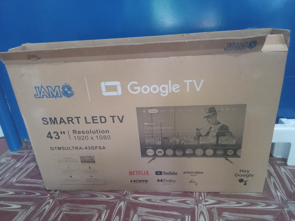 Televisor Led Smart De 43 '' Marca Jam. Modelo Ultrasgtm43gfsa Con Control Nuevo Sin Uso Acc Parb De Patitas Control Manual