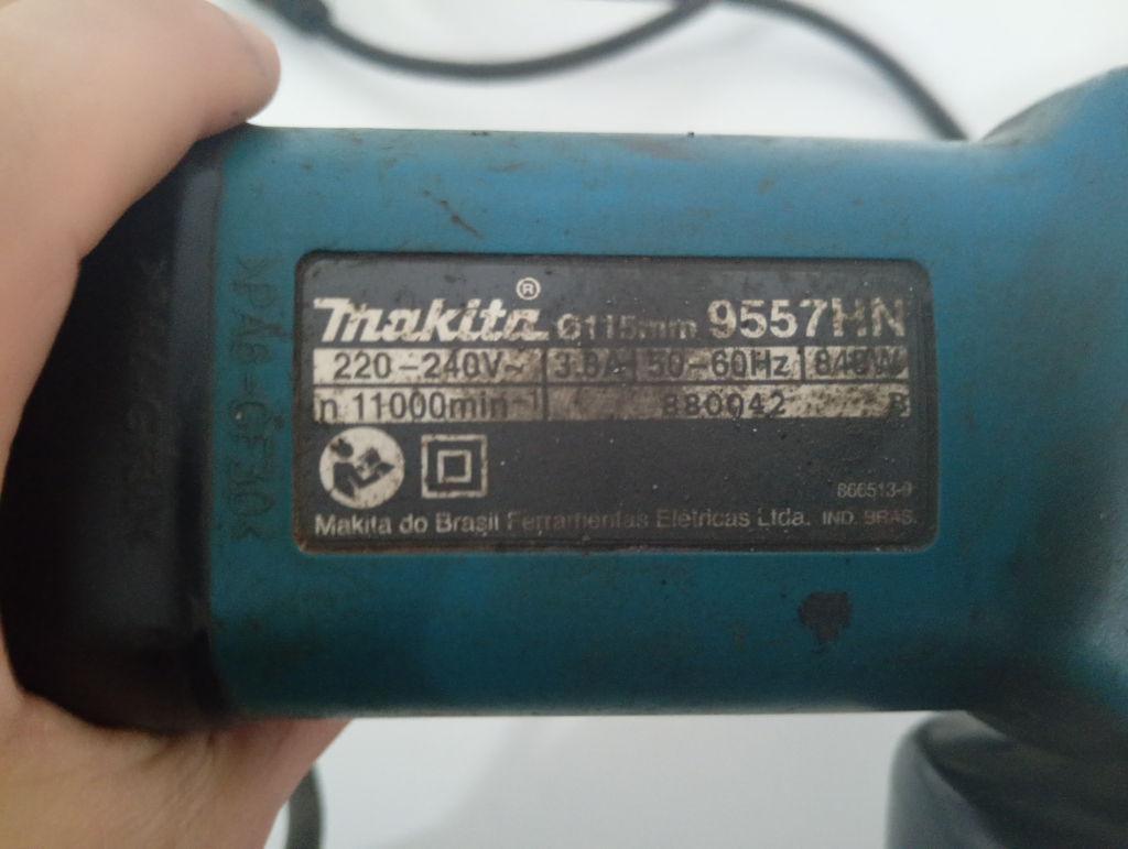 Foto 3 de Taladro Marca Makitta Modelo 9557hn Usado En Buen Estado Acc ProtectorManija