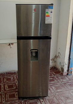 Heladera Marca Tokyo Modelo Hetokmmi320 Nro Usado En Buen Estado Litros 320 Acc 3 Bandejas De Puertas 2 Bases En La Heladera 1 Cajon En La Heladera 1 Rejilla En Frezer