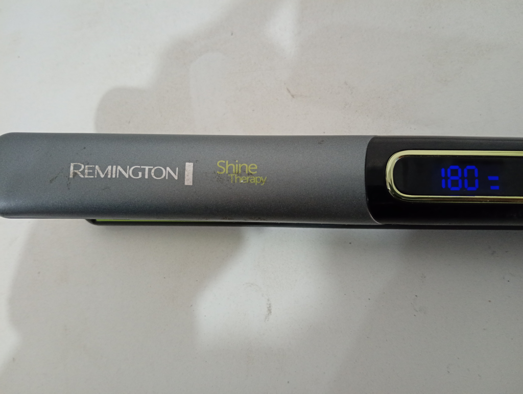 Planchita Para Cabello Marca Remigton Modelo Shine Therapy Usado En Buen Estado Acc No Tiene