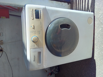 Lavarropas Cap: 6 Kg. Marca Whirlpool Modelo No Visible Usado En Buen Estado Acc: Carga FrontalCon Manguera De Carga Y Descarga Comentario: Lavarropas Automatico