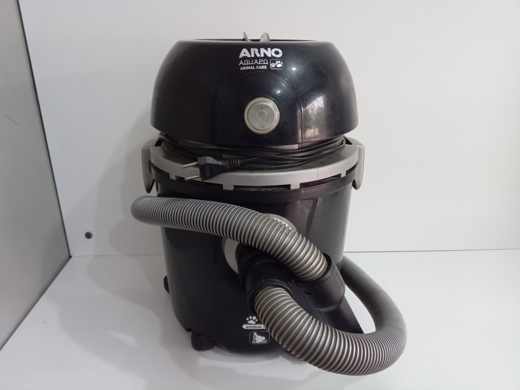 Aspiradora Marca Arno Modelo H2ac Usado En Buen Estado Acc CañoTuboCuatro Picos