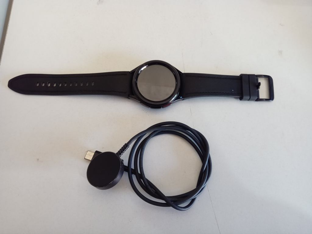 Reloj De Lujo Para Caballero Marca Samsung Modelo Galaxy Watch 6 Acc Con Cargador