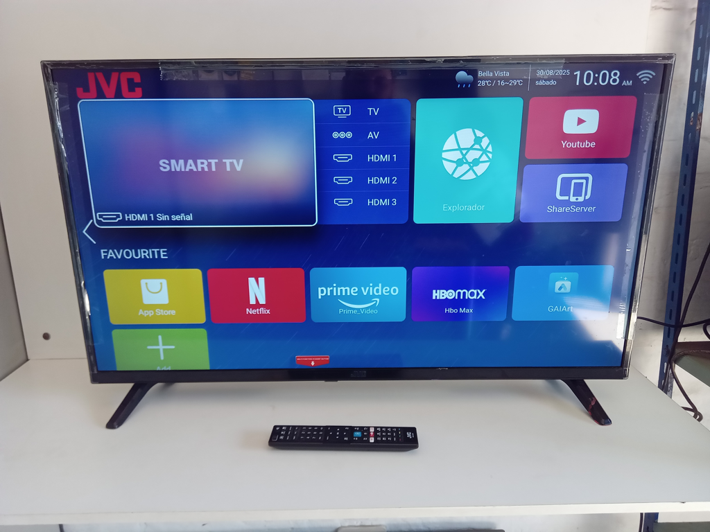 Televisor Led Smart De 42 '' Marca Jvc Modelo Lt-42n750ua Con Control Usado En Buen Estado Acc Con Patitas