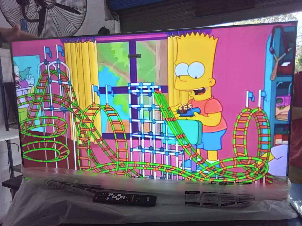 Televisor Led Smart De 50 '' Marca Jam Modelo Ultrasgtm 50gfs Con Control Nuevo Sin Uso Acc Pariras ManualTornillosPilasEn Caja