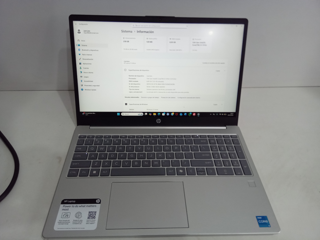 Notebook Marca Hp Modelo 15-Fd0133wm Procesador I3 Memoria Ram 8 Gb Disco Duro 238 Gb Generacion 13 Acc Teclado NumericoDesbloqueo Con Huella Digital