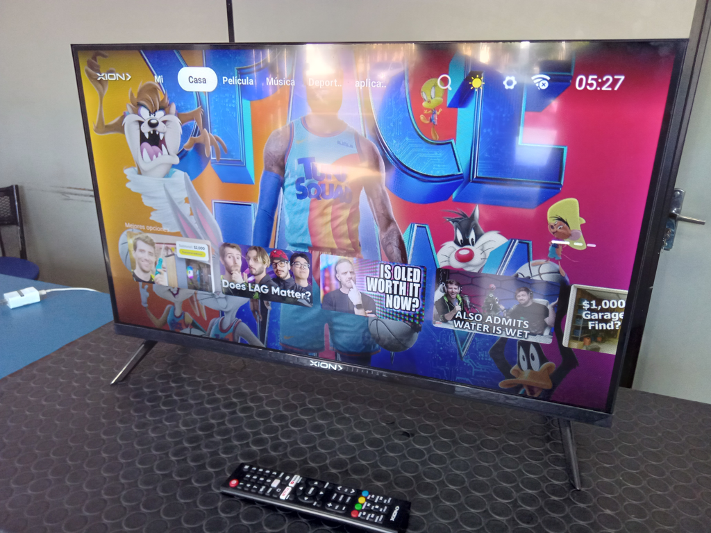 Televisor Led Smart De 32 '' Marca Xion. Modelo Xi-Led32slim Con Control Usado En Buen Estado Acc Patitas