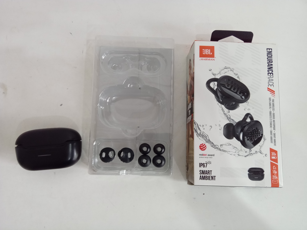 Auricular Marca Jbl Modelo Endurance Race Usado En Buen Estado Con Caja Acc 6 Gomitas De RepuestoEstuche