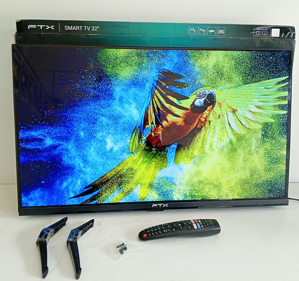 Televisor Led Smart De 32 '' Marca Ftx Modelo Ftx32hdv1 Con Control Usado En Buen Estado Acc PatitasTornillos De Repuesto De Las Patitas
