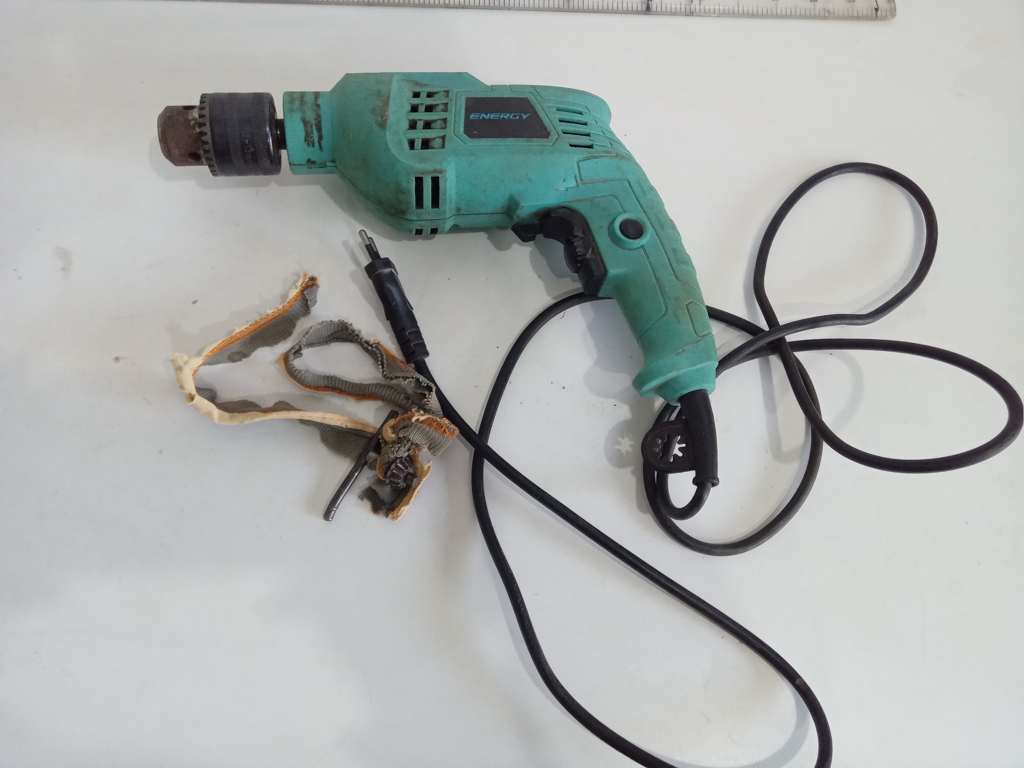 Taladro Marca Energy Modelo Id13/2/220 Usado En Buen Estado Acc Llave