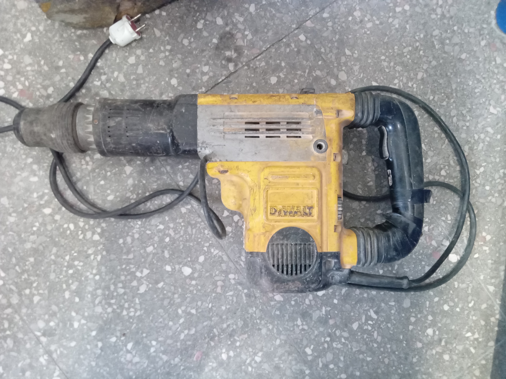 Rotomartillo Marca Dewalt Modelo D25730-Ar Usado En Buen Estado Con No Tiene Acc No Tiene