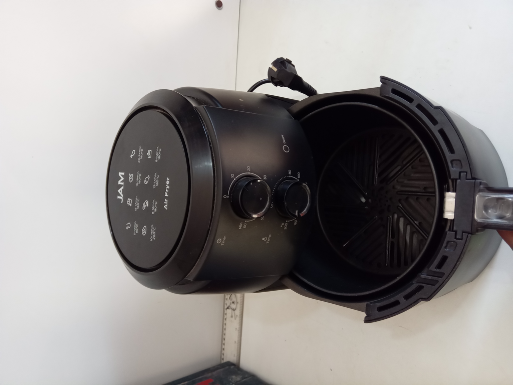 Foto 2 de Fritadora Marca Jam Air Fryer Modelo Jm-Tn40b Usado En Buen Estado Acc No Tiene