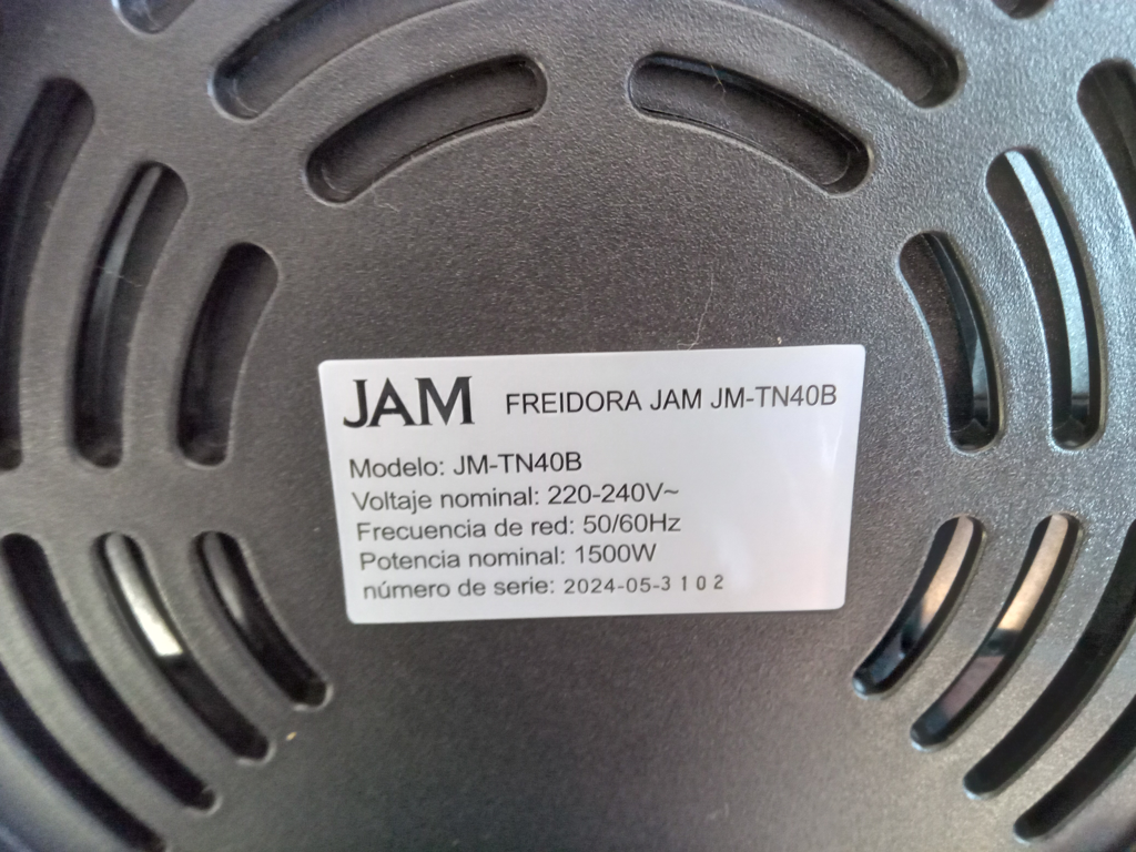 Foto 3 de Fritadora Marca Jam Air Fryer Modelo Jm-Tn40b Usado En Buen Estado Acc No Tiene