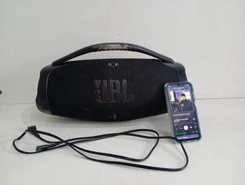 Parlante Portatil Marca Jbl Modelo Bombox 3 Usado En Buen Estado Con Cable Power Acc No Tiene
