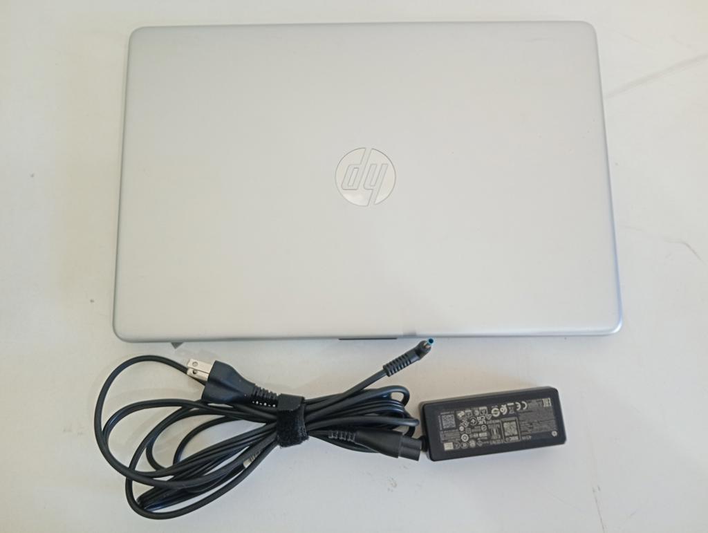 Notebook Marca Hp Modelo 15-Dy5023st Procesador I3 Memoria Ram 8 Gb Disco Duro 256 Gb Generacion 12 Acc Teclado Numerico