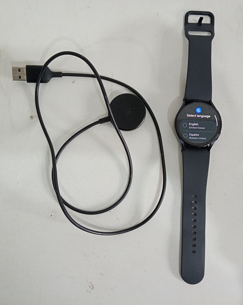 Reloj Para Caballero Marca Samsung Modelo Watch 6 Acc Cargador