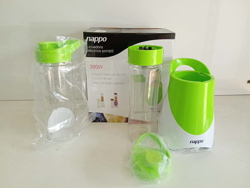 Licuadora Marca Nappo Modelo No Tiene Velocidades Nuevo Sin Uso Acc 2 Vasos De 600ml