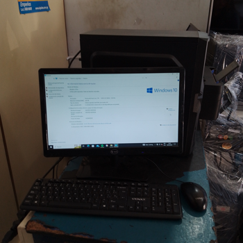 Computadoras De Escritorio Marca Sate Modelo No Tiene Usado En Buen Estado Procesador : Intel Core Duos E5300 Memoria Ram : 4 Gb Disco Duro : 500 Gb Acc: Teclado Sate Mouse Sate Pantalla Tech De 21 PulgadasCon Tranformador Y Cable Vga Cpu Con Cable Power Comentario: Windows 10