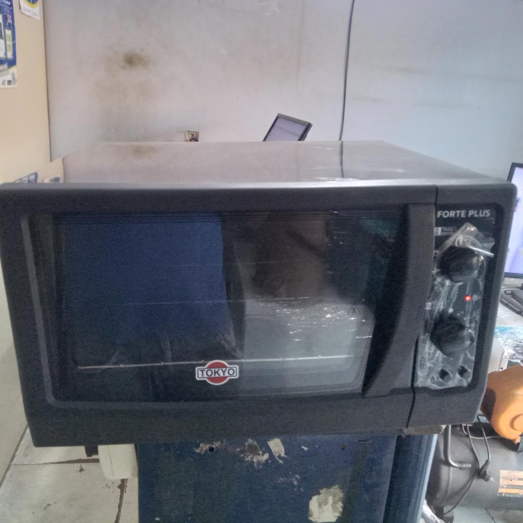 Horno Marca Tokyo Litros 45 Modelo Forte Plus Negro Usado En Buen Estado Acc Sin Bandeja Sin HornallaCon Una Rejilla