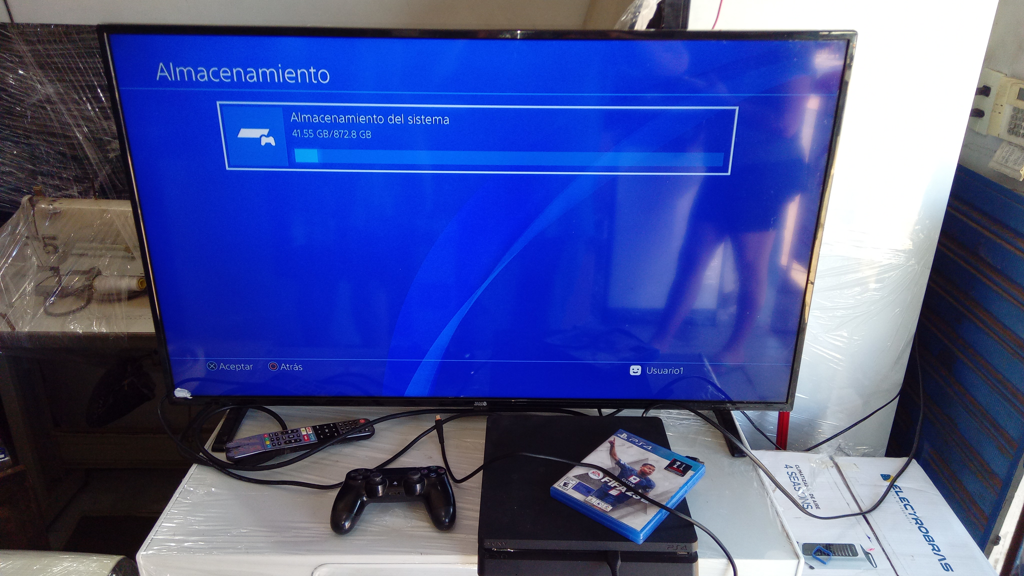 Juego Electronico Ps4 Marca Sony Modelo Cuh-2215b Disco Duro 873 Gb Con Control Sin Caja Usado En Buen Estado Acc Cable Power HdmiUsbDisco De Fifa 2023 En Caja
