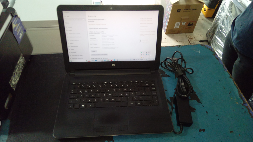 Notebook Marca Hp Modelo 245g5 Procesador Amd A8 Memoria Ram 8 Gb Disco Duro 500 Gb Generacion 7 Acc No Tiene