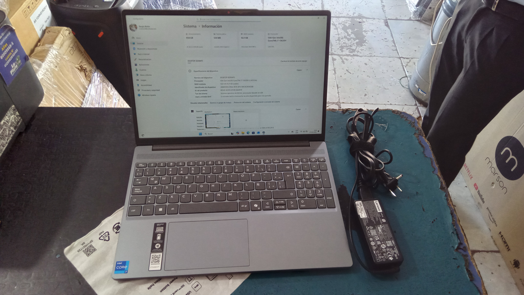 Notebook Marca Hp Modelo Slim 3 15irh10 Procesador I7 Memoria Ram 16 Gb Disco Duro 1.000 Gb Generacion 13 Acc Teclado Numerico