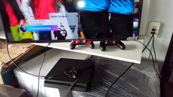 Juego Electronico Ps4 Marca Sony Modelo Cuh-2115a Disco Duro 500 Gb Con Control Sin Caja Usado En Buen Estado Acc Cable PowerHdmiUsb 2 Controles