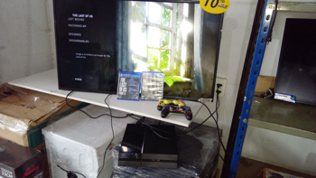 Juego Electronico Ps4 Marca Sony Fat Modelo Cuh-1116b Disco Duro 1.000 Gb Con Control Sin Caja Usado En Buen Estado Acc Cable Power UsbDisco The Last Of Us Remastered En Caja Disco The Last Of Us PariiHdmi2 Controles